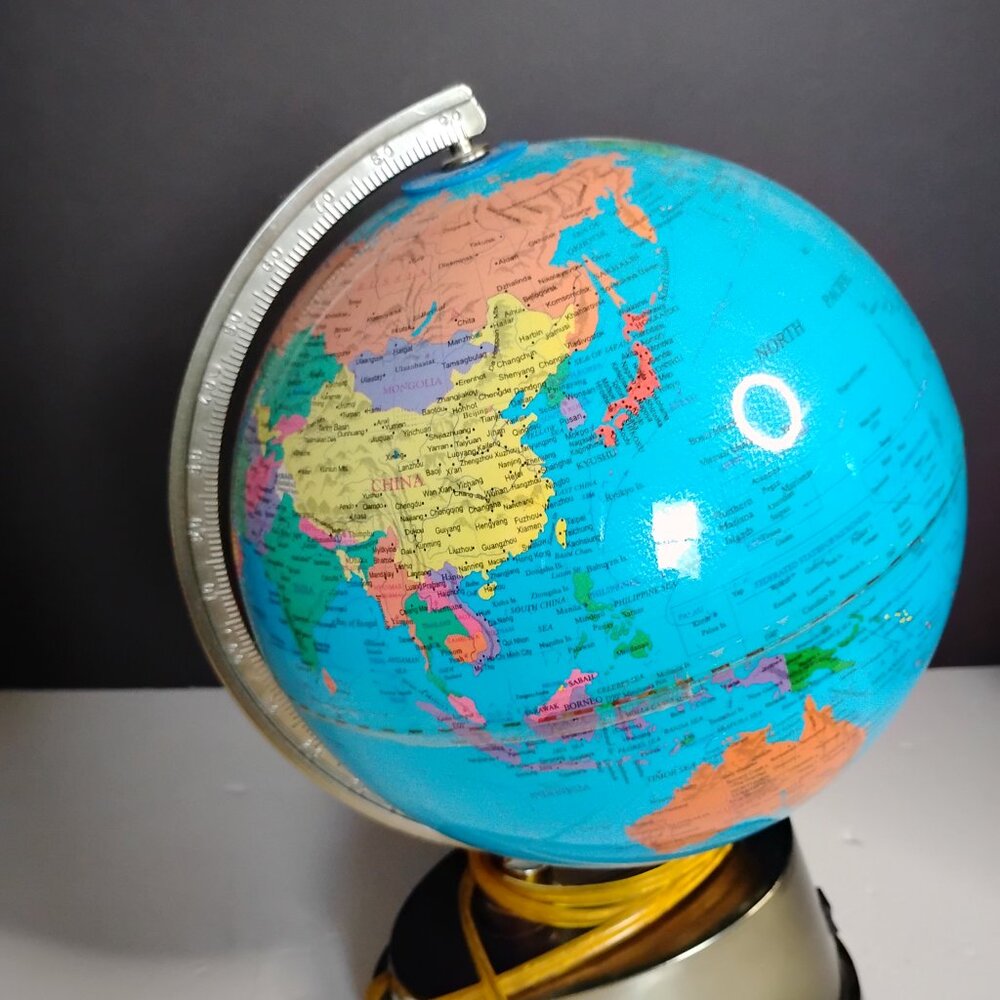 10" Illuminated Rotating Globe On Stand - Picture 7 of 13